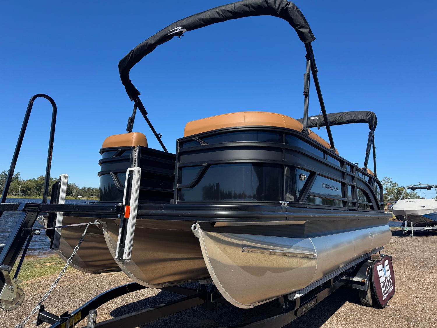 New 2026 BENNINGTON 22 SSB in Conroe, TX | SMG Boats