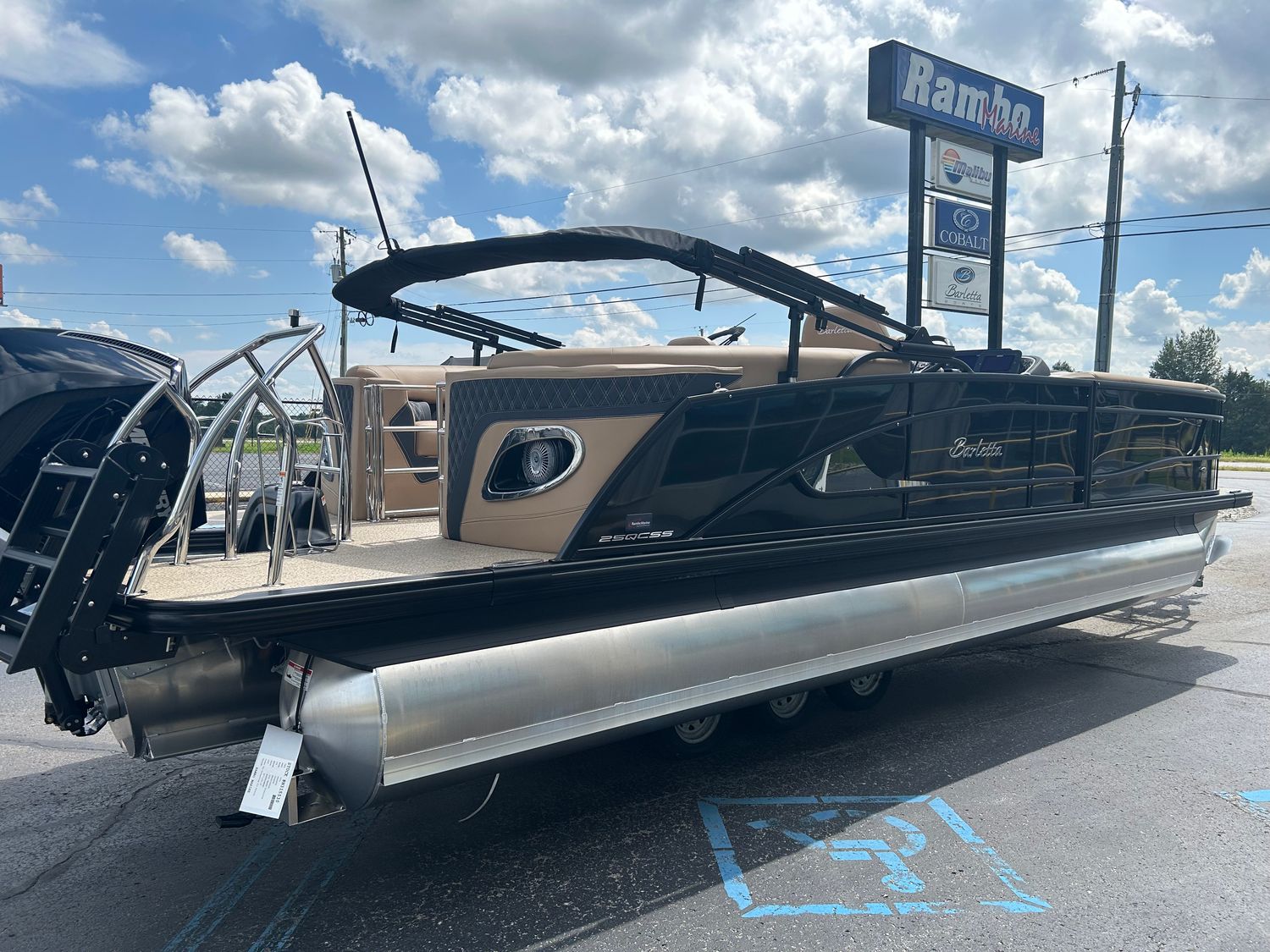 New 2026 BARLETTA L25QCSS in Hanceville, AL | Rambo Marine, image size:1500x1125