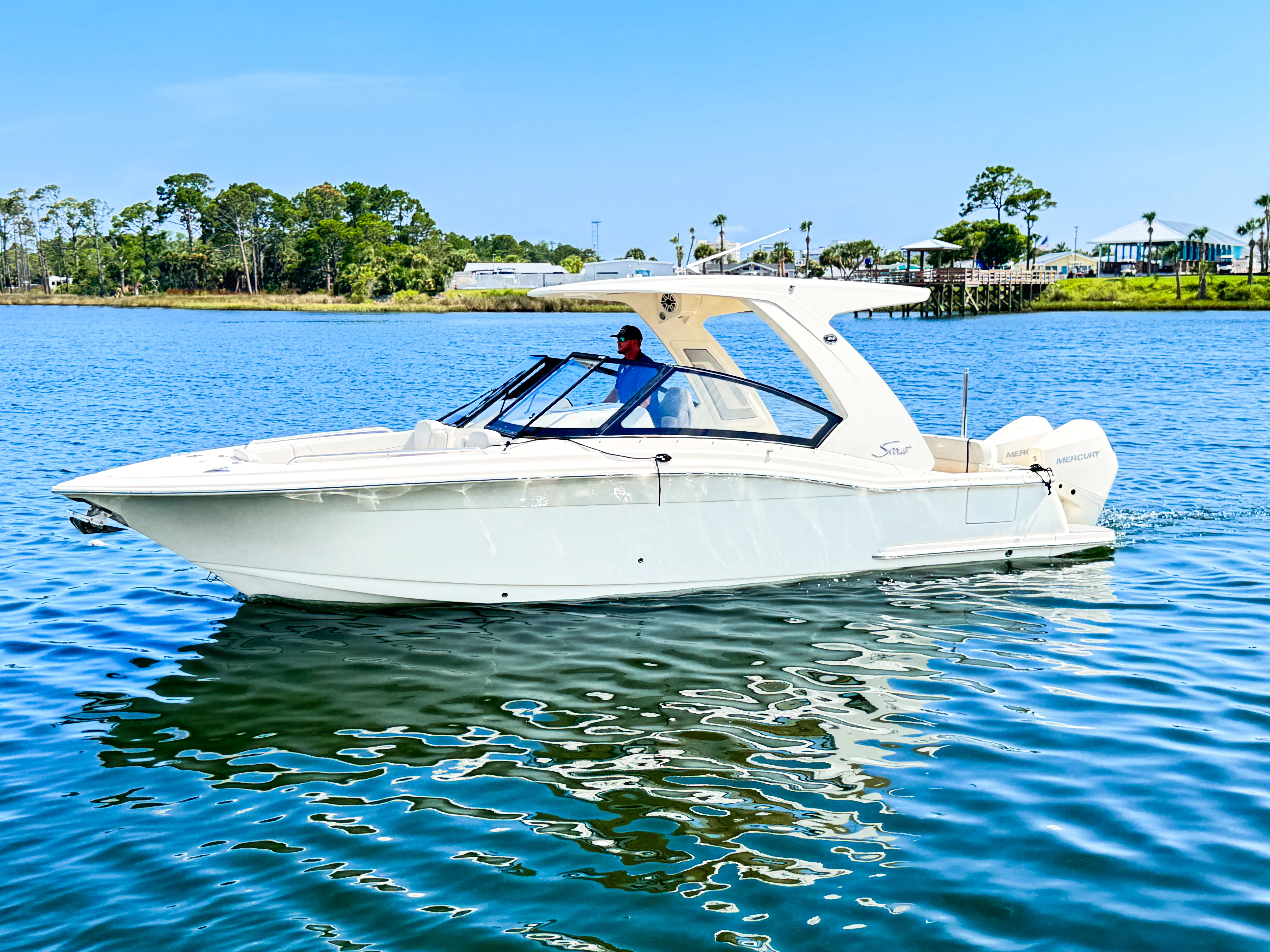www.legendarymarine.com