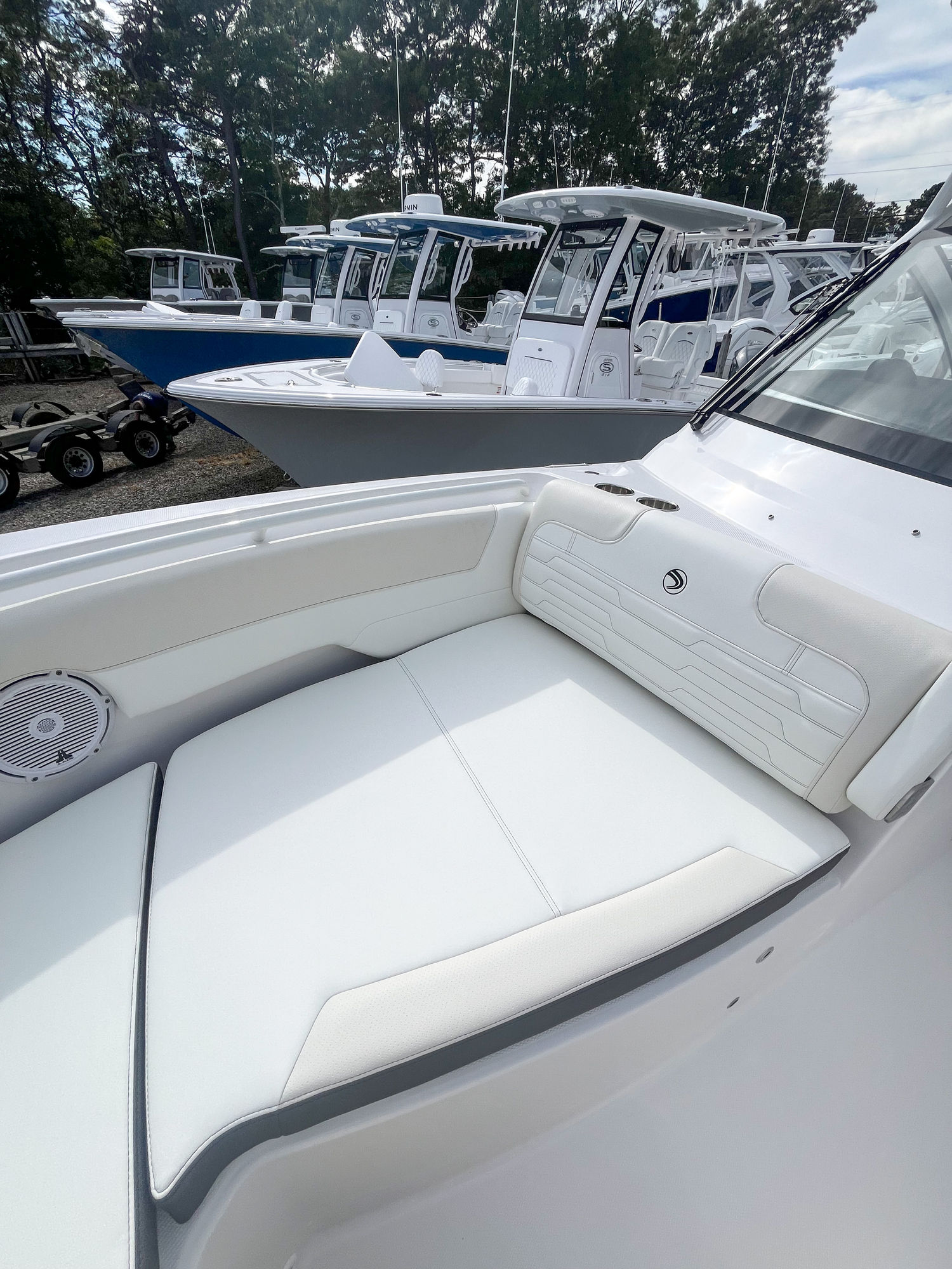 New 2026 EDGEWATER 262 CX in Mashpee, MA | Tom George Yacht Group