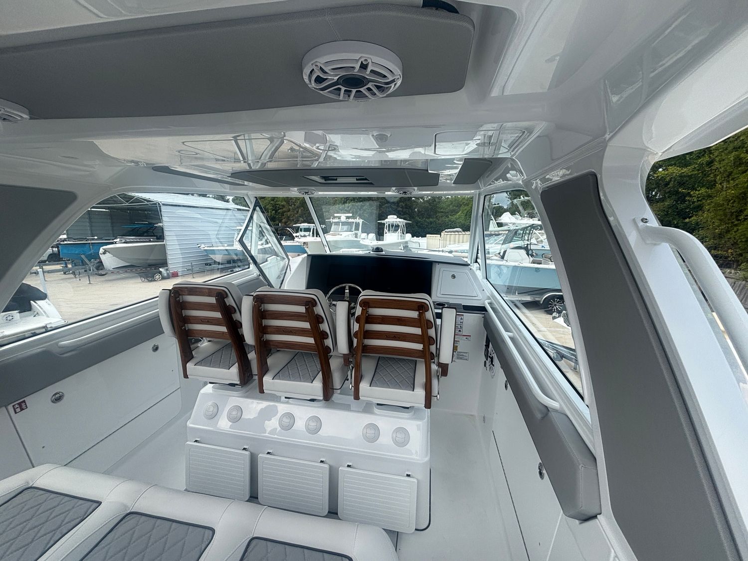New 2026 EVERGLADES 367 CX in Clearwater, FL | Tom George Yacht Group