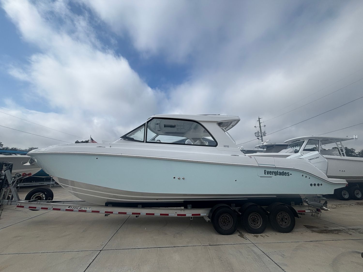 New 2026 EVERGLADES 367 CX in Clearwater, FL | Central Marine