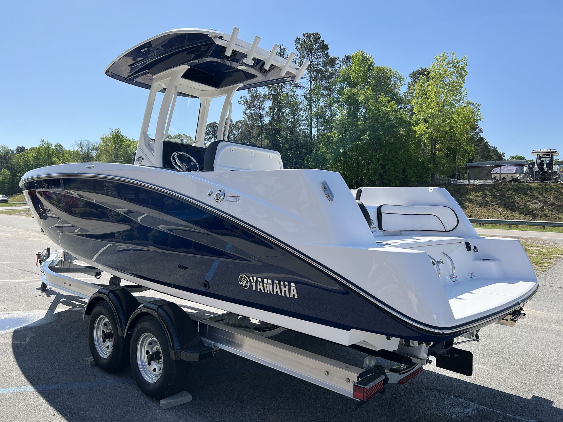 New 2025 YAMAHA 255 FSH SPORT E in Leesville, SC | Captain's
