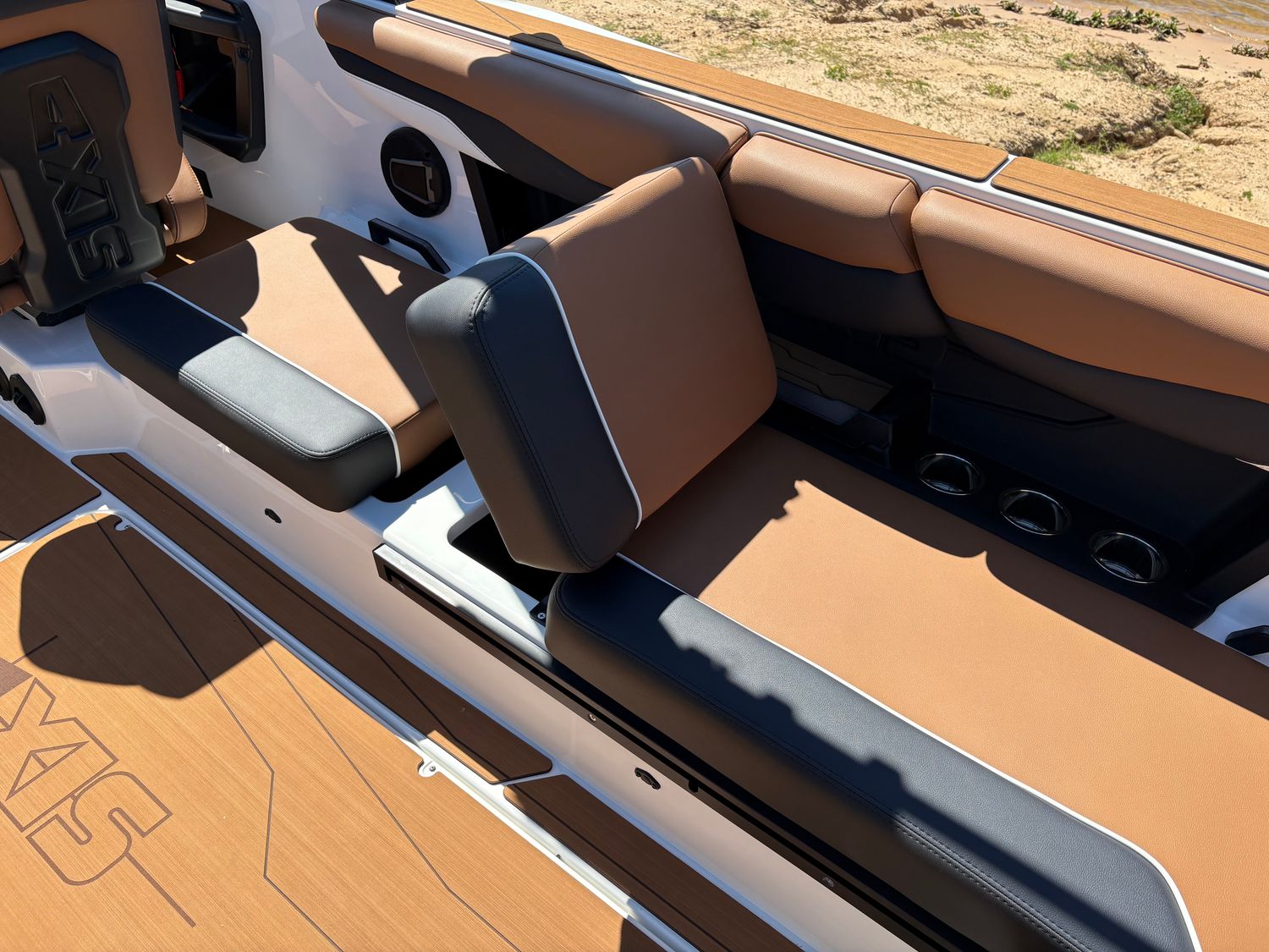 New 2025 AXIS T250 in Conroe, TX | SMG Boats