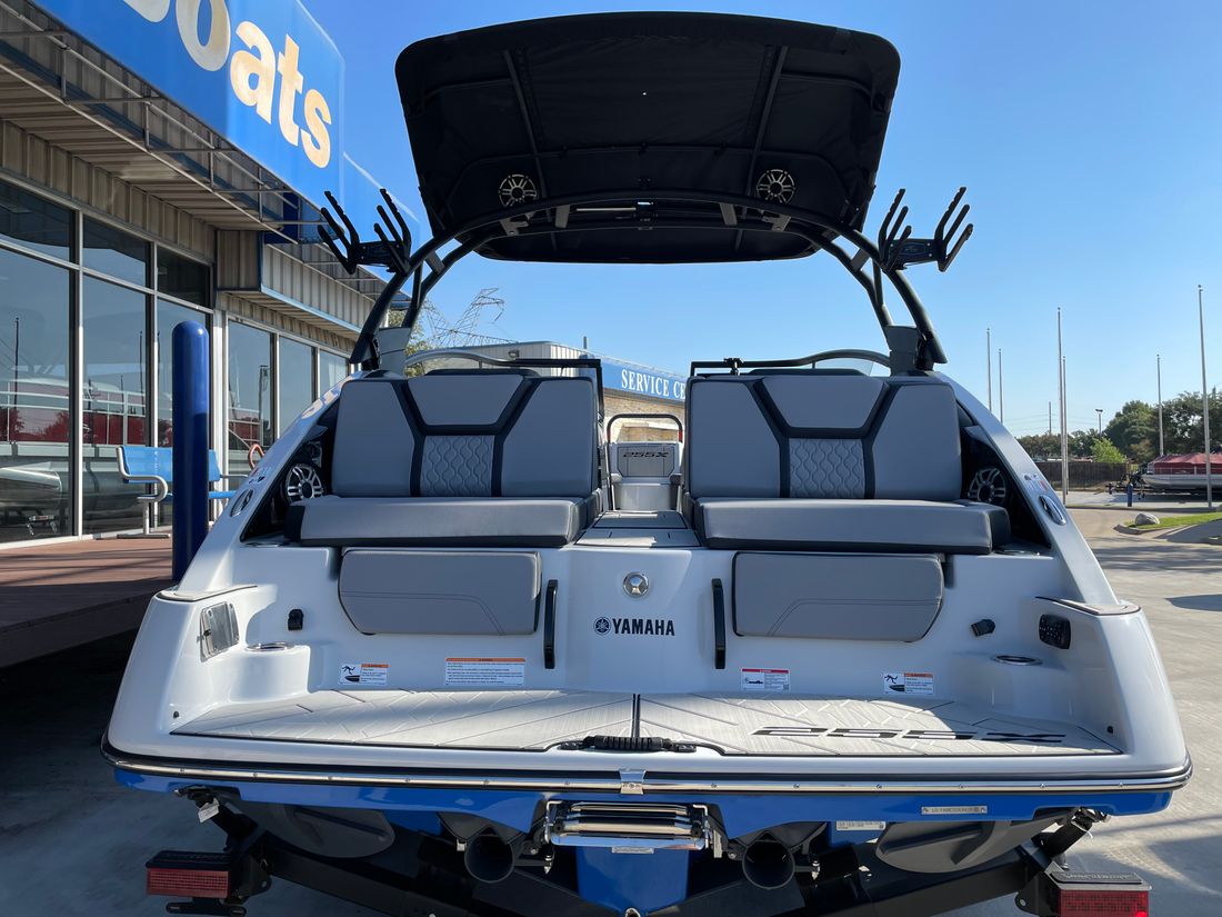 New 2025 YAMAHA 255 XD in Lewisville, TX | Phil Dill Boats