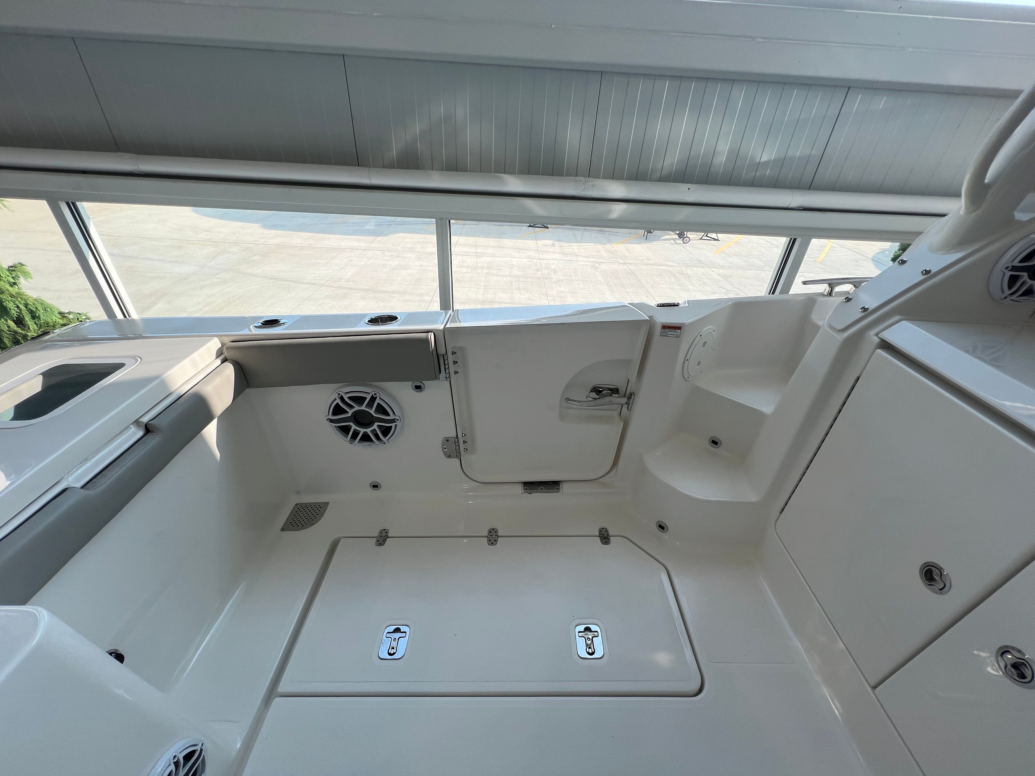 New 2025 PURSUIT 405 OS in Huron, OH | South Shore Marine