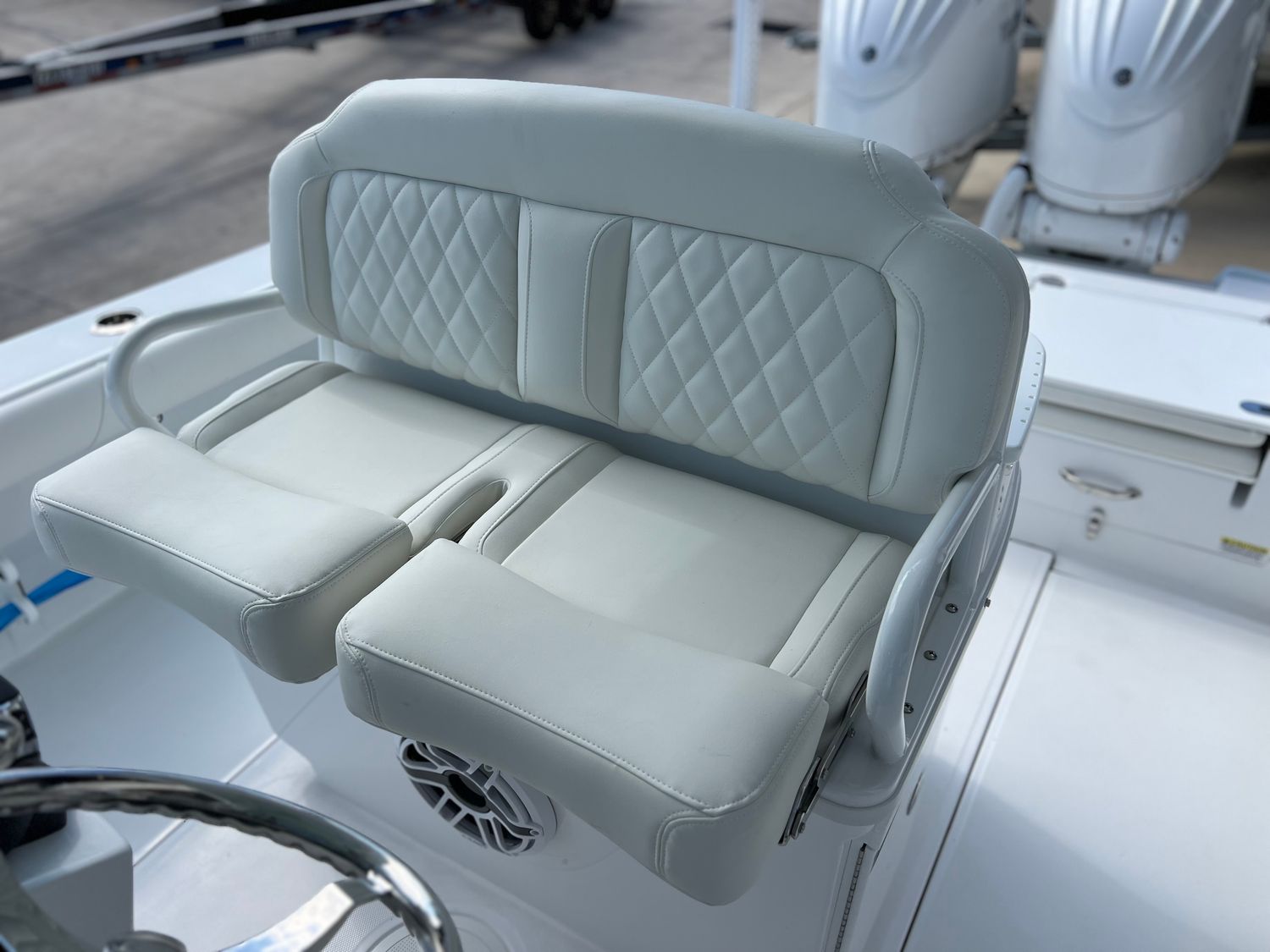 New 2025 EVERGLADES 273 CC in Clearwater, FL | Tom George Yacht Group