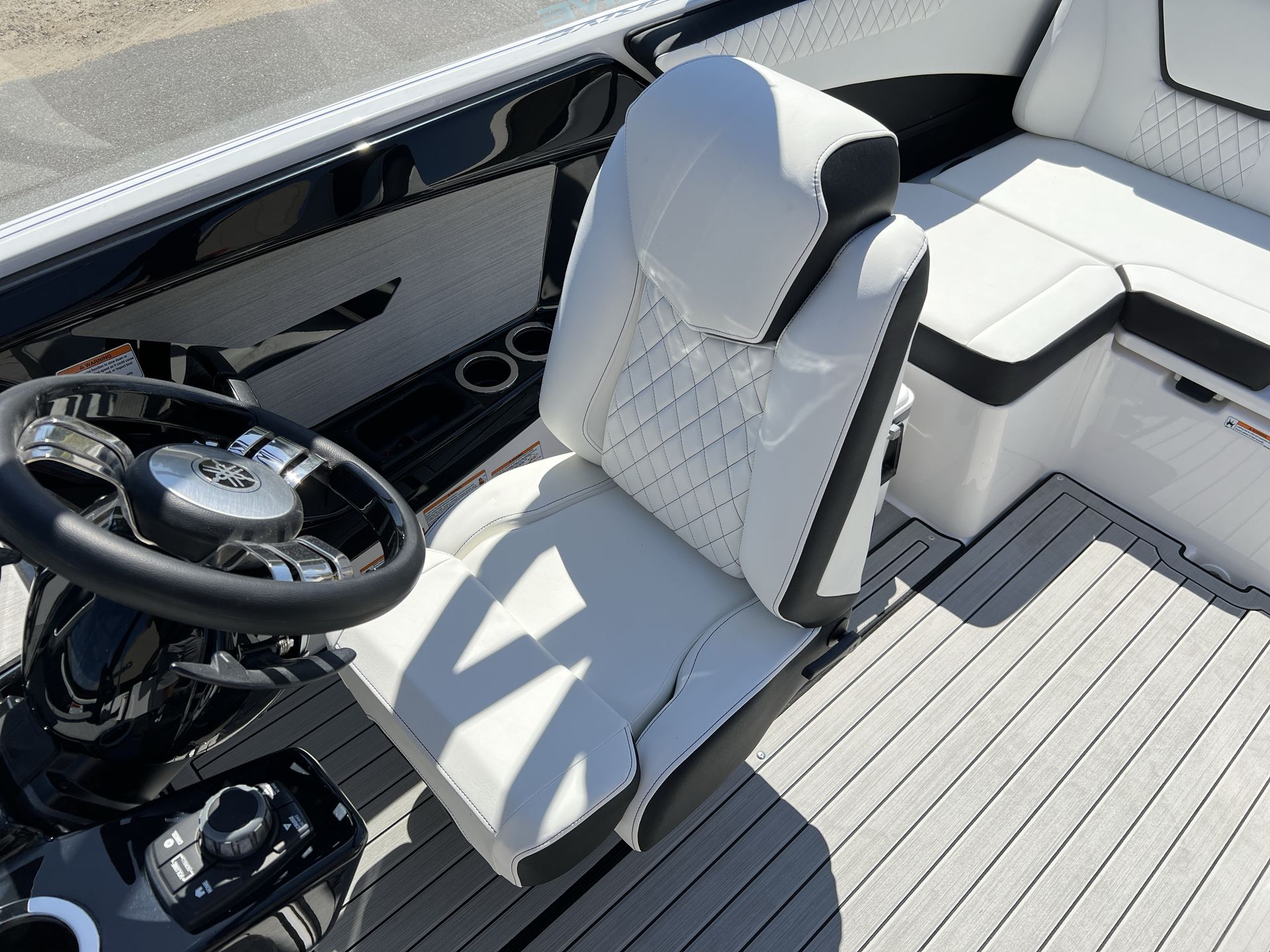 New 2025 YAMAHA 222 SD in Leesville, SC | Captain's Choice Marine