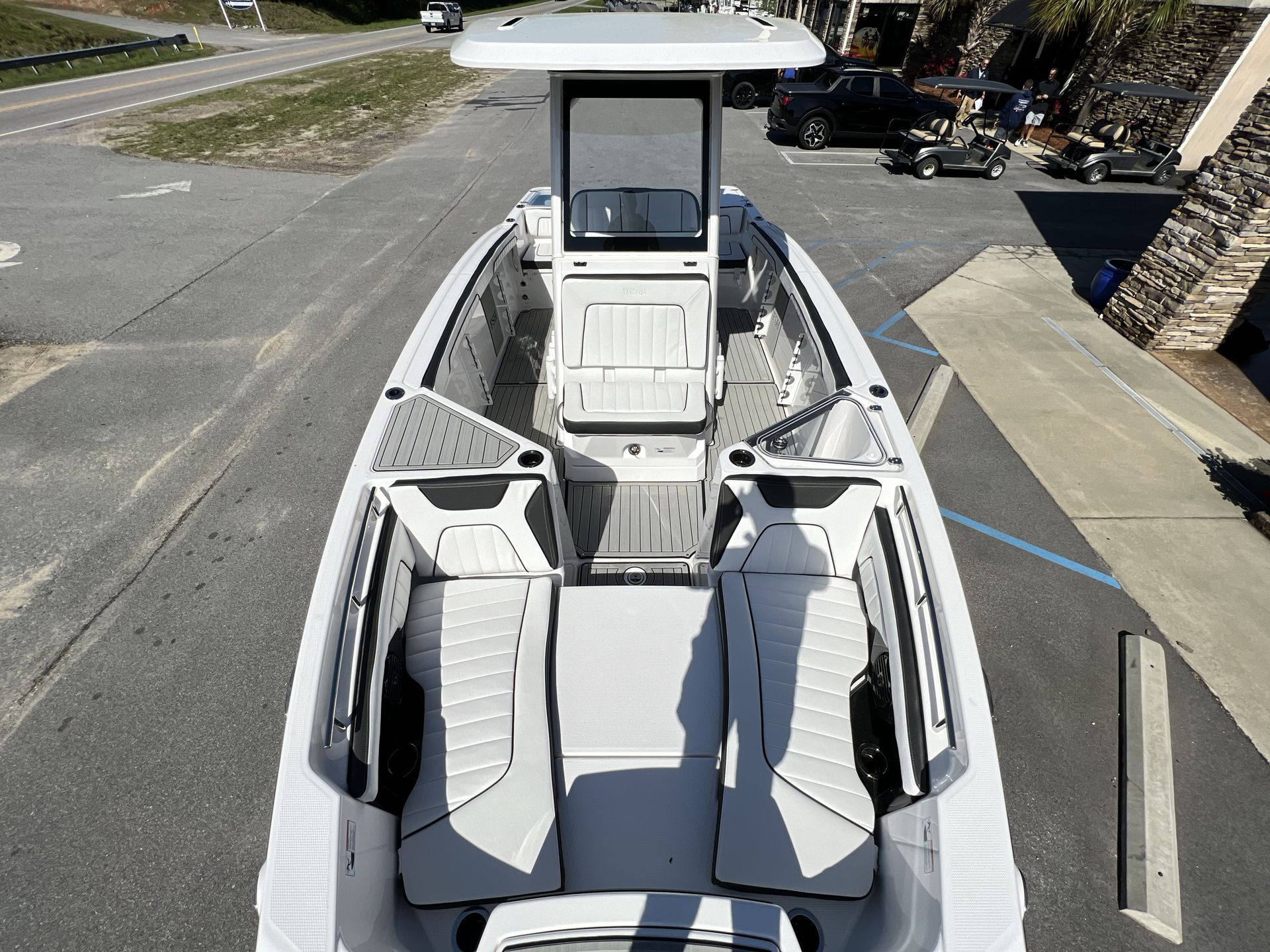 New 2025 YAMAHA 255 FSH SPORT E in Leesville, SC | Captain's
