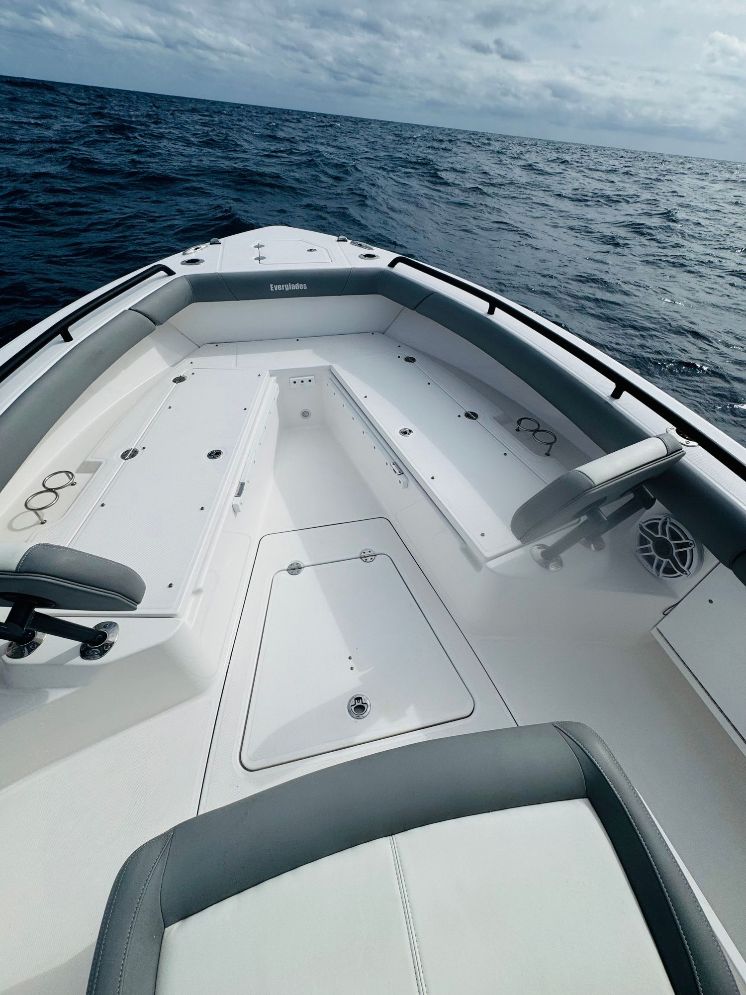 New 2024 EVERGLADES 273 CC in Miami, FL | Sundance Marine