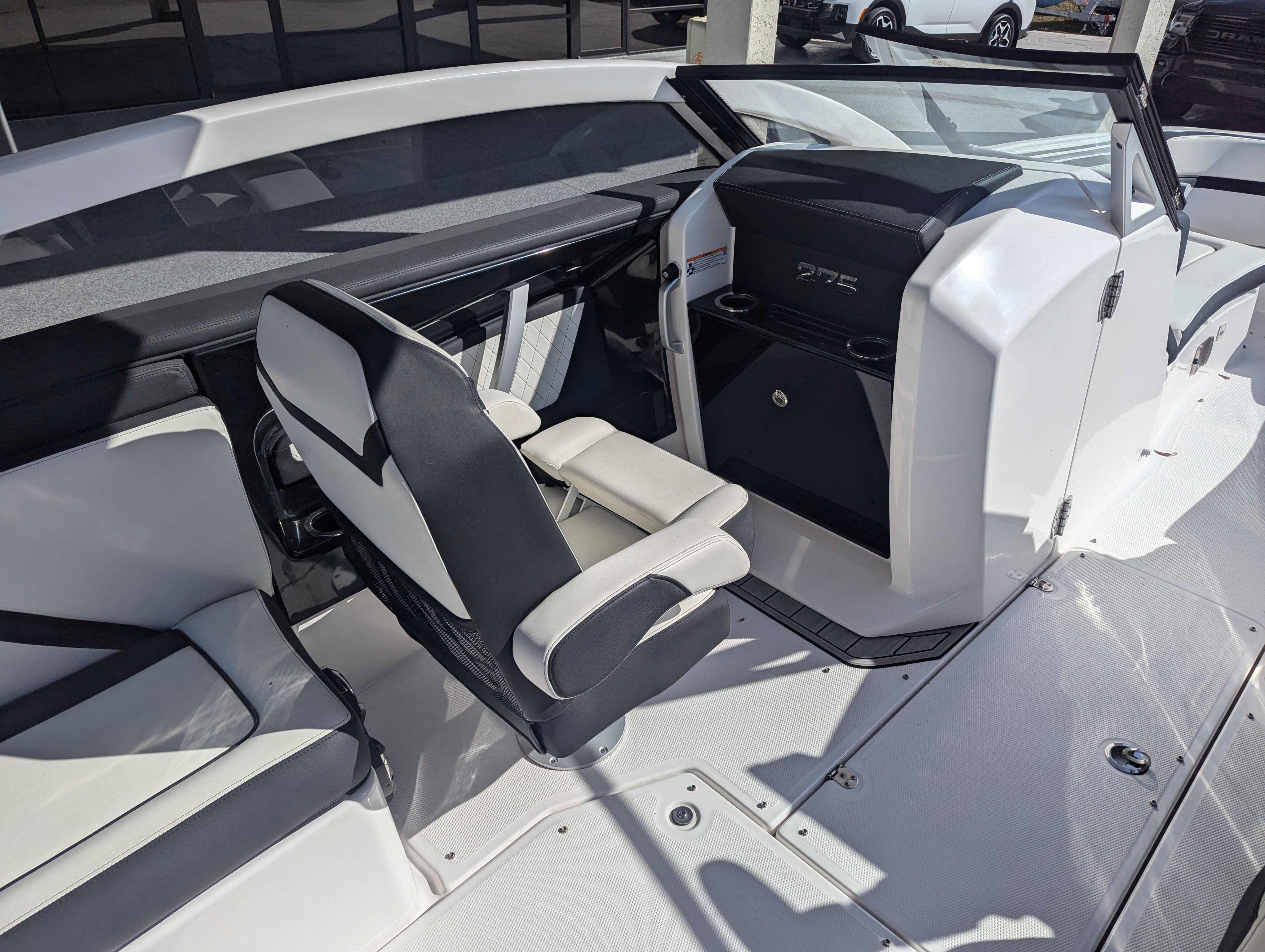 New 2024 YAMAHA 275 SE in Ft. Myers, FL | Legendary Marine