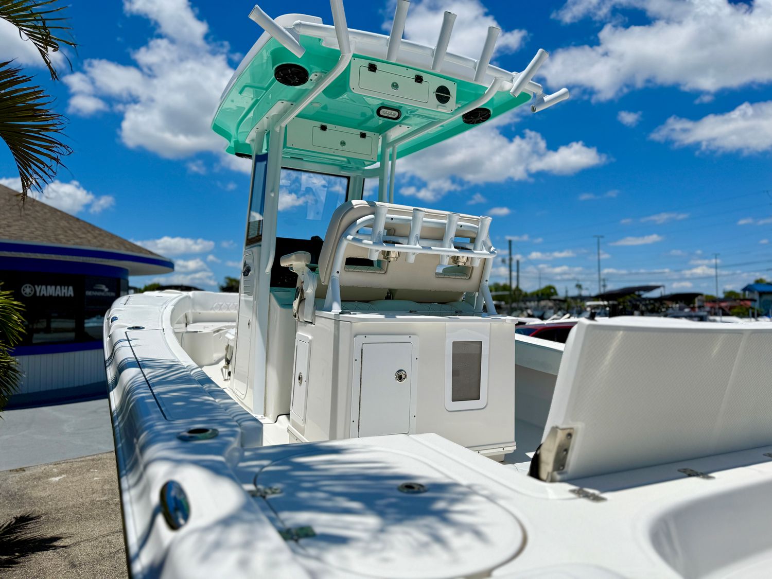 New 2023 BLUE WAVE 2600 MAKAIRA in Ft. Myers, FL | Taylor Marine