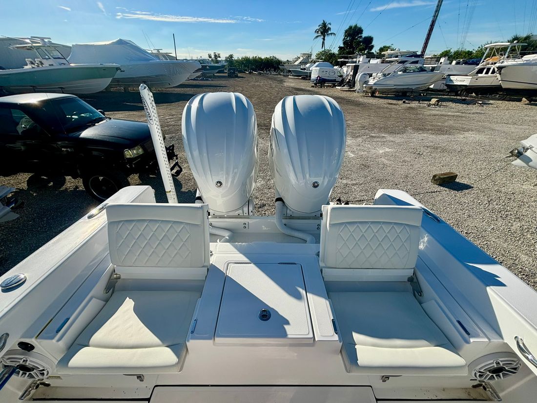 New 2025 EVERGLADES 273 CC in Jensen Beach, FL | Sundance Marine